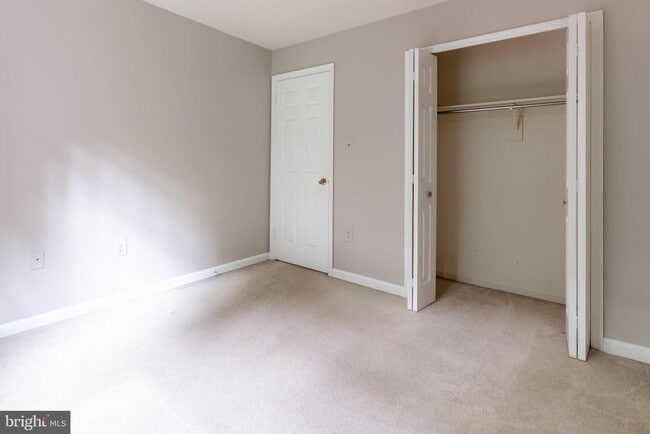Building Photo - 8020 Bethelen Woods Ln