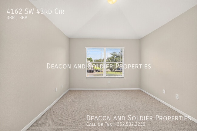 Building Photo - 4162 SW 43rd Cir