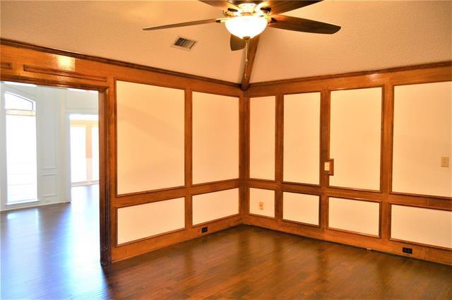 Building Photo - 2128 USA Dr
