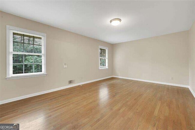 Building Photo - 4517 E Kings Point Cir