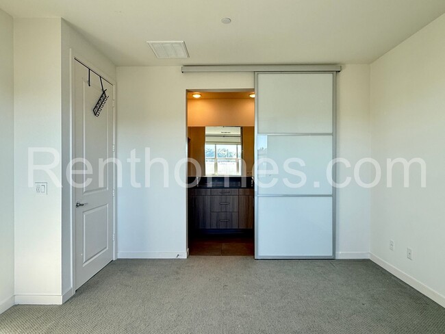 Building Photo - 10441 Harlow Cir