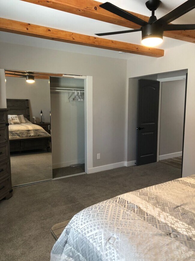 Building Photo - A GREAT REMODELED LIKE NEW HOME ON THE GOLF COURSE IN LEISURE WORLD 45+ Active Adult Resort Commu...