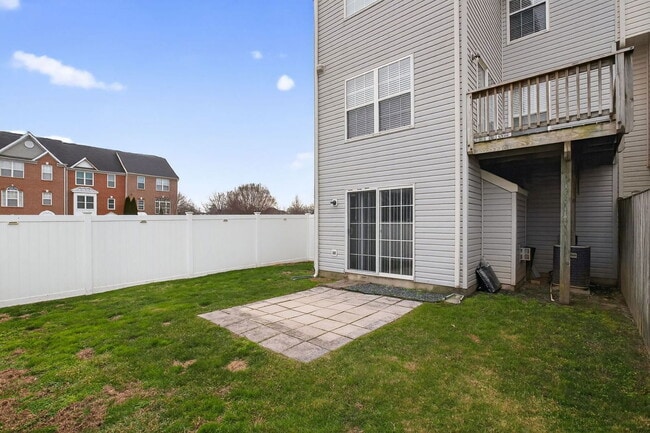 Building Photo - 9880 Moffit Pl