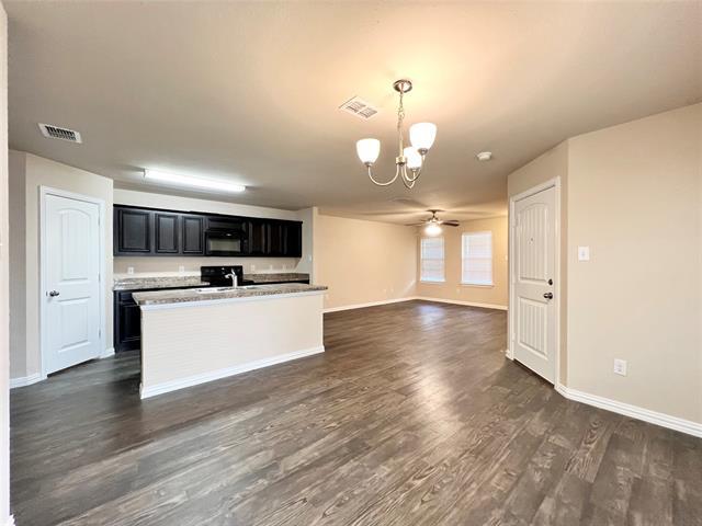 Building Photo - 660 River Garden Dr