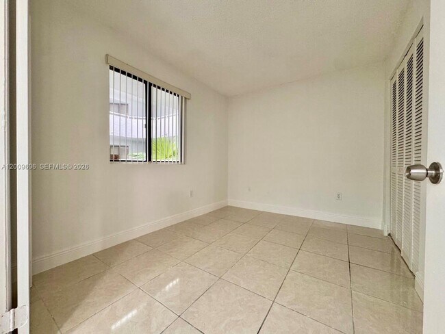 Building Photo - 8255 SW 152nd Ave