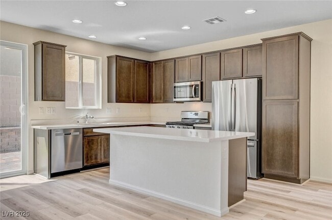 Building Photo - 8929 Pebble Sand St