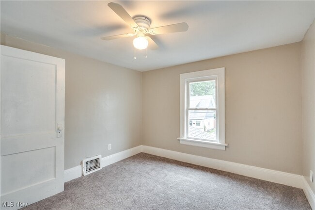 Building Photo - 2338 16th St SW