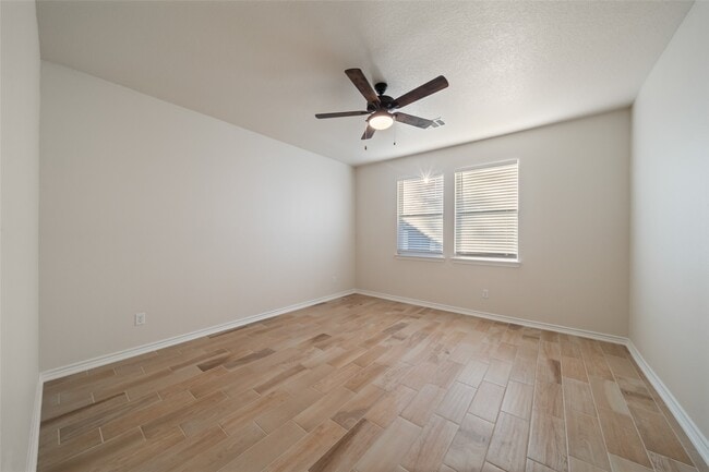 Building Photo - 26307 Pine Canyon Dr