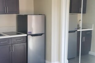 Building Photo - Prescott 5