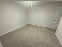 Building Photo - 4344 Knollwood Cir