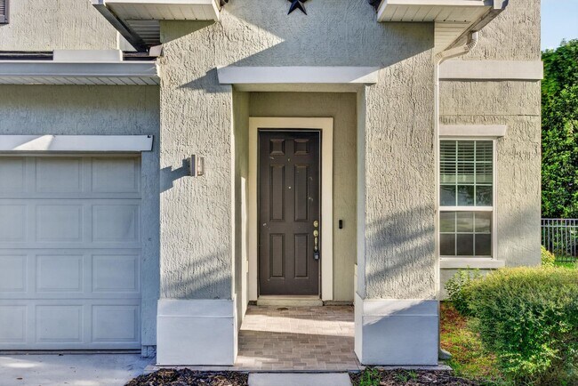 Building Photo - 13685 Goodson Pl