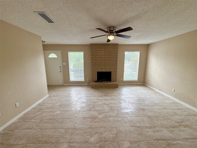 Building Photo - 5429 10th St