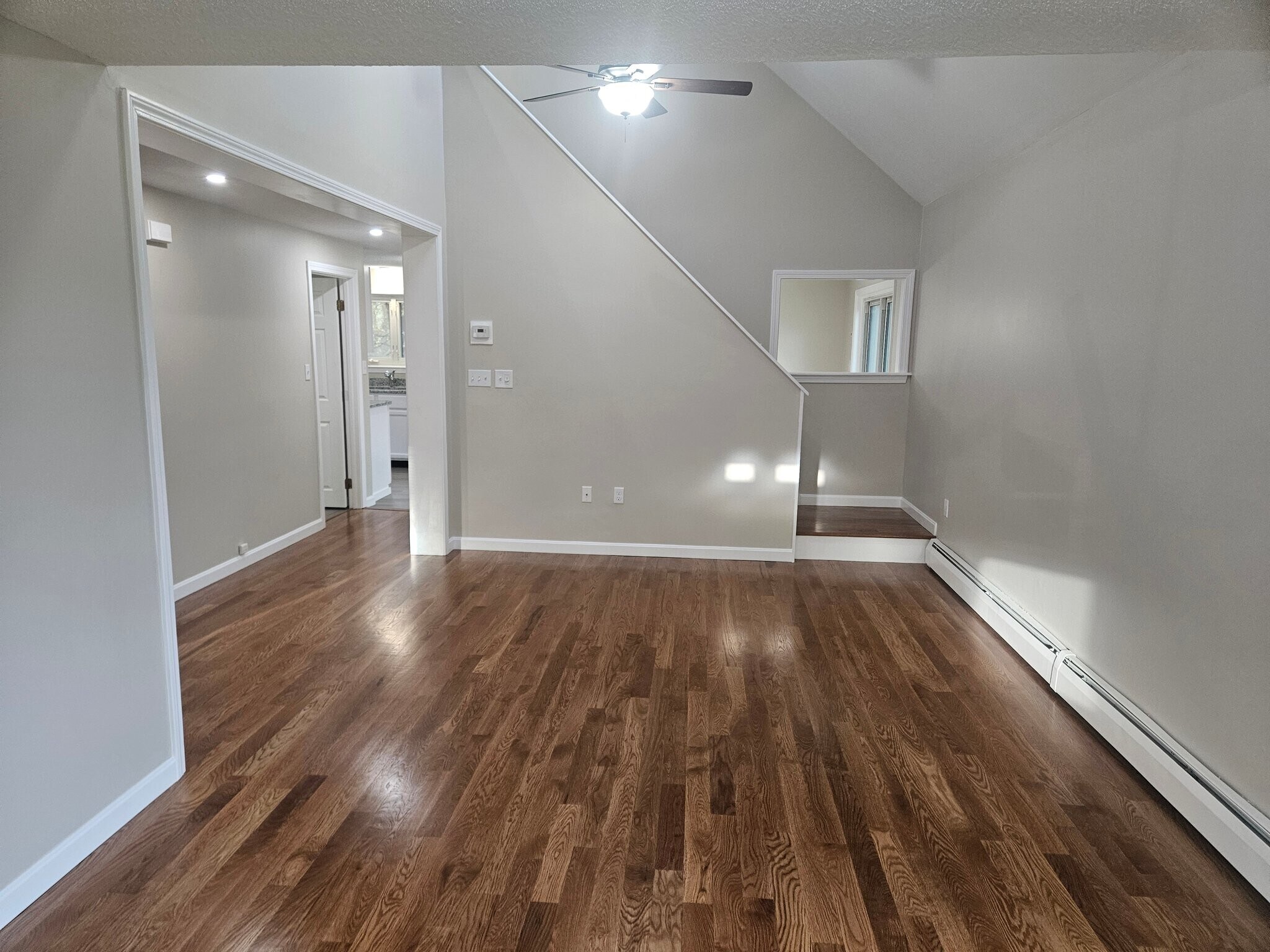 Building Photo - 264 Richards Ave