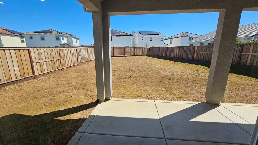 Building Photo - 10295 Maribel Way