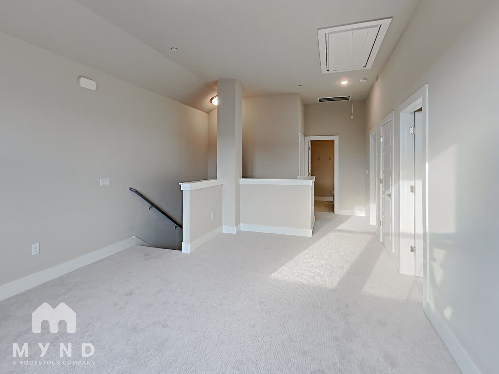 Building Photo - 1606 Roseburg Dr