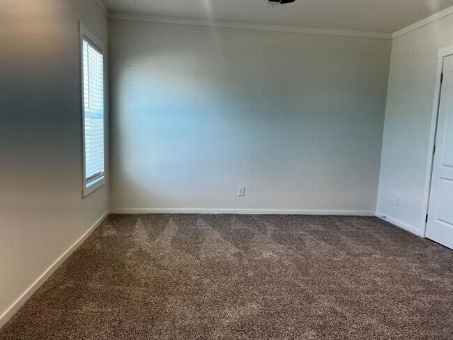 Building Photo - 100 Biloxi Ct