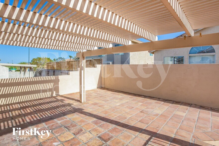 Building Photo - 9047 Sunpine Ct
