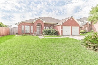 Building Photo - 13735 Branford Greens Dr
