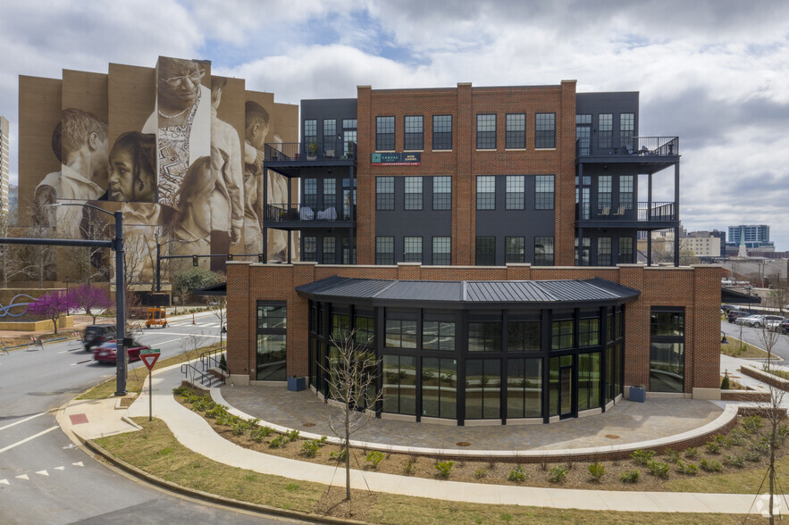 Primary Photo - Canvas Lofts