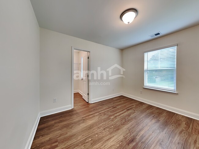 Building Photo - 149 Sweet Gum Dr