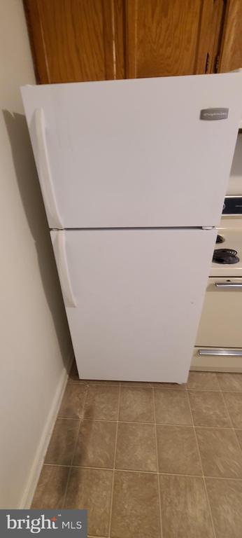 Building Photo - 319 Pendleton Dr