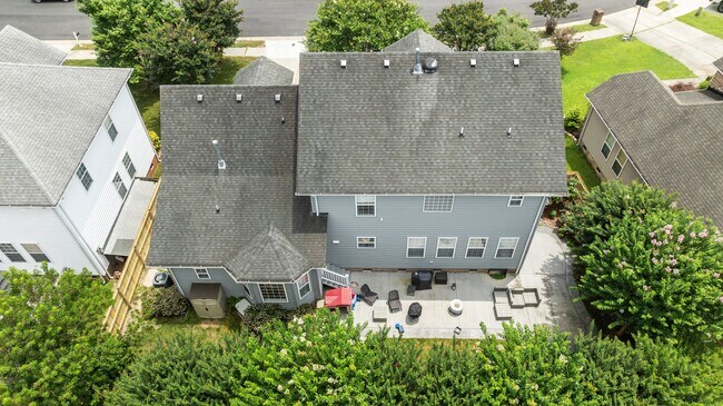 Building Photo - 1625 Lockridge Ct