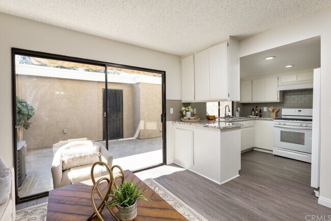 Building Photo - 2061 W Redlands Blvd