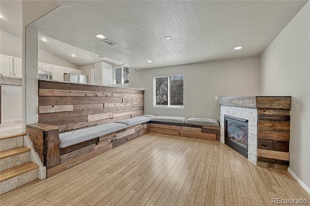 Building Photo - 12724 Henson Creek St