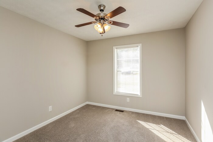 Building Photo - 3121 Autumn Woods Dr