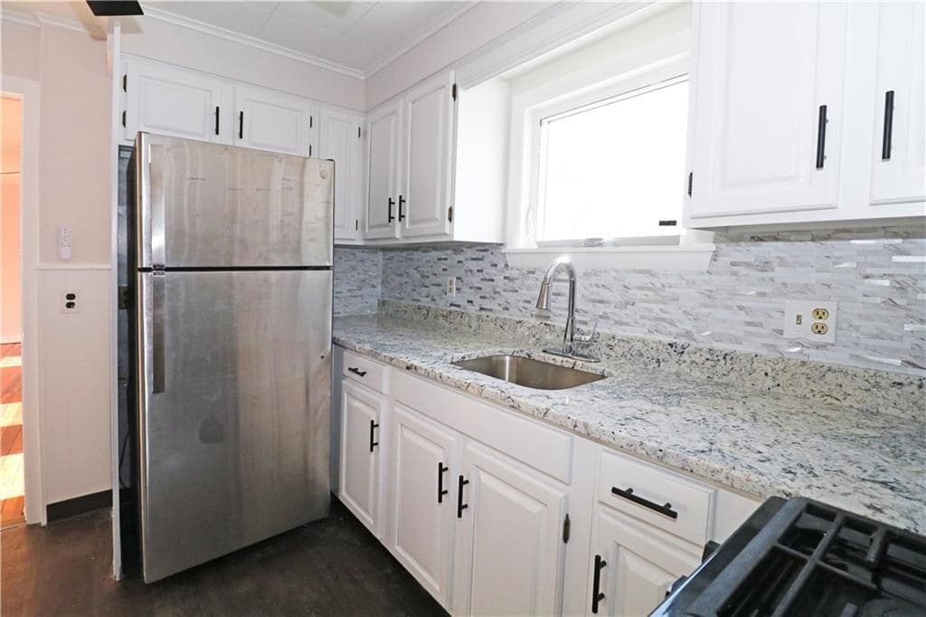 Building Photo - 65 Friendship St