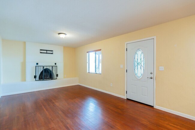 Building Photo - 2333 E Drachman St