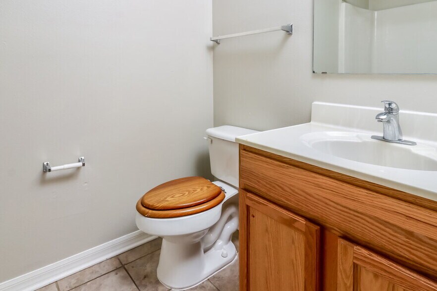 Building Photo - 3830 Sleepy Hill Oaks Loop