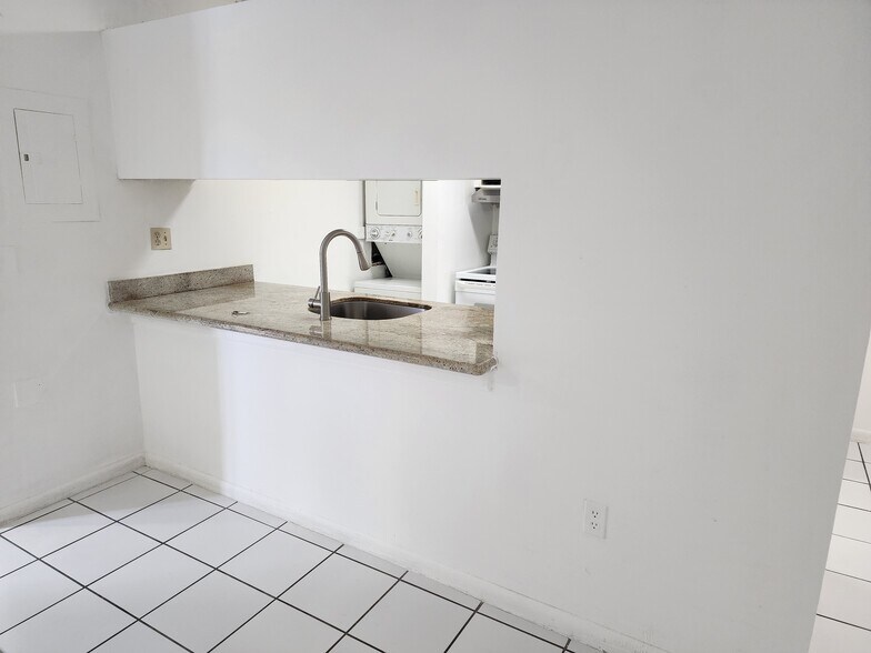 Building Photo - 15615 SW 74th Circle Dr