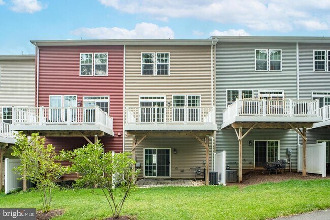 Building Photo - 6073 Camerons Ferry Dr