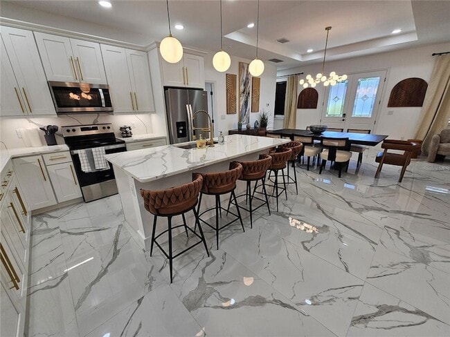 Building Photo - 2075 Jewell Ave