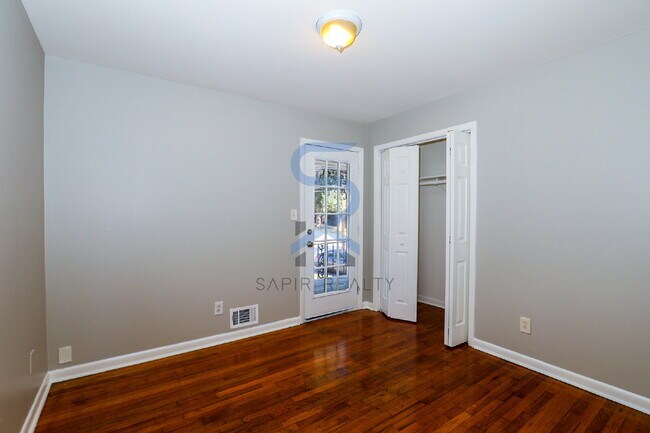 Building Photo - Move in before January 31st and choose your reward: a $250 Amazon Gift Card or a 55" Smart TV!