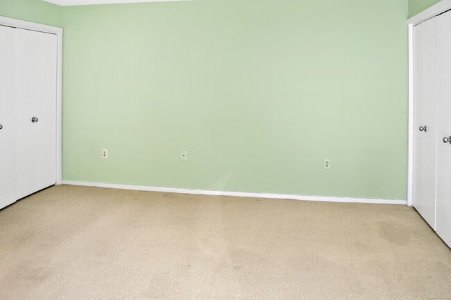 Building Photo - 106 Mallard Dr
