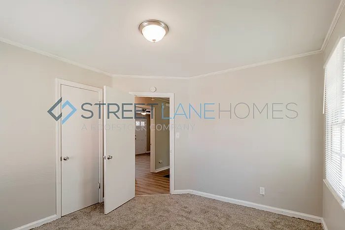 Building Photo - 3042 Bethune Ave