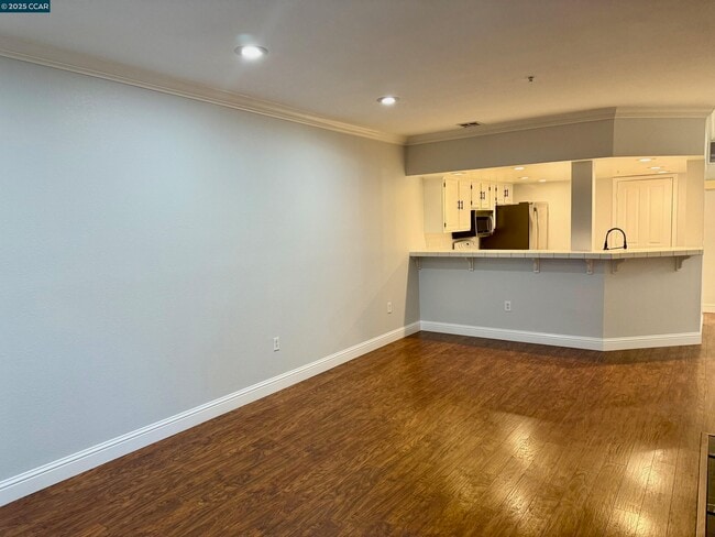 Building Photo - 216 Stone Pine Ln