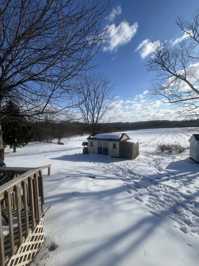 Building Photo - 12 Ray Dr