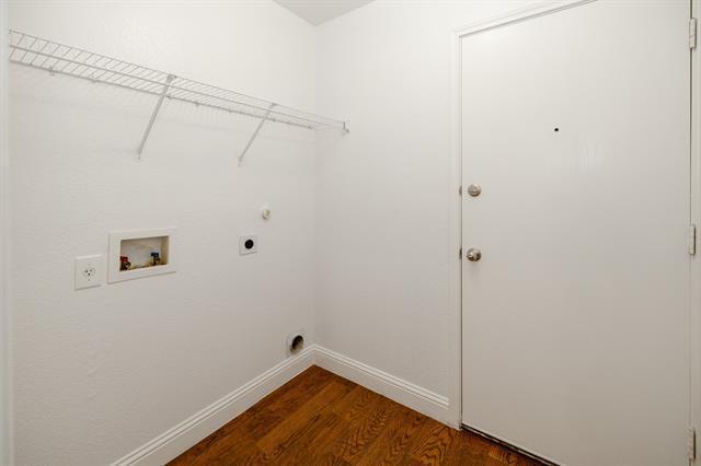 Building Photo - 1857 Shasta View Dr