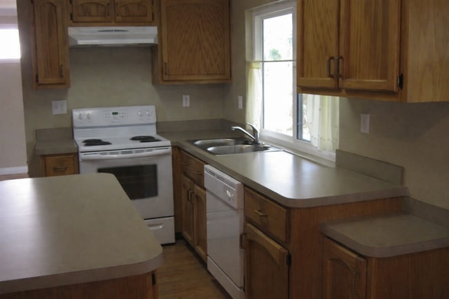 Building Photo - 220 Sandstone St