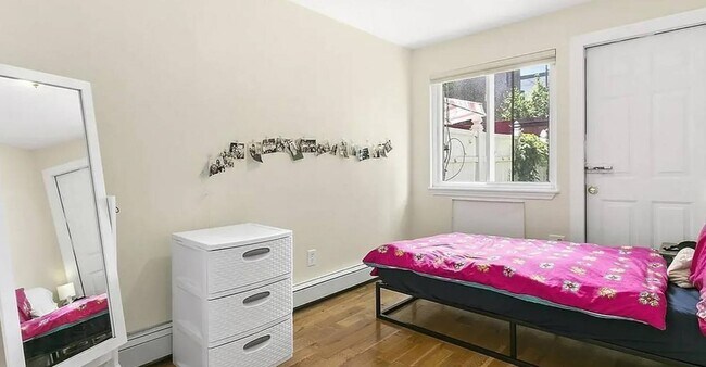 Building Photo - 83A Himrod St