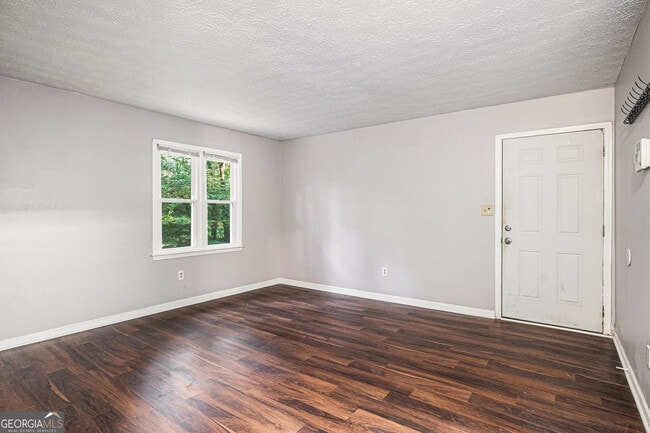Building Photo - 147 Park Ridge Ct