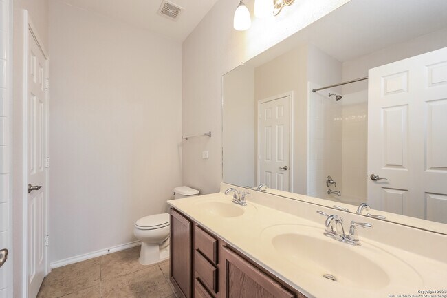 Building Photo - 7826 Rafanelli-