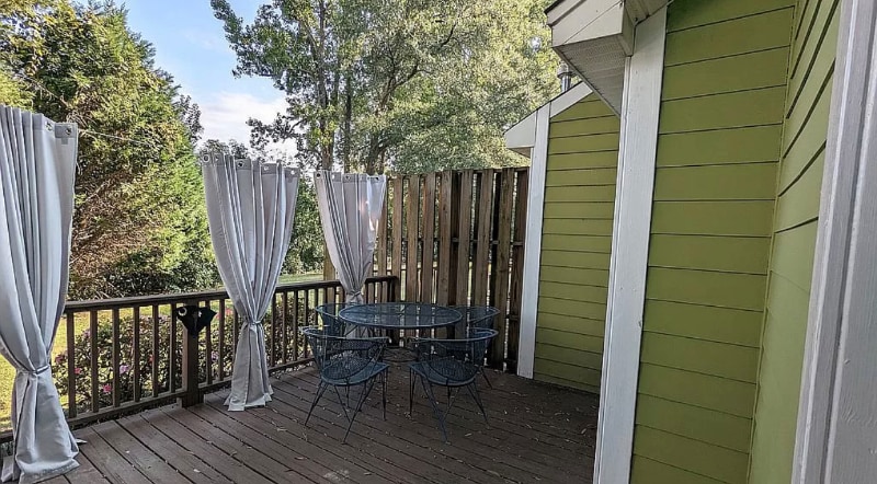 Building Photo - 334 Byron Rd