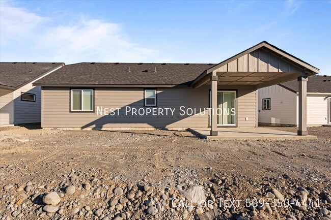 Building Photo - Brand New 3 Bed, 2 Bath Home in Moses Lake!