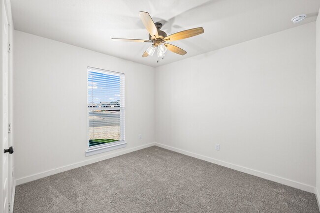 Building Photo - Charming Cottage in Frenship ISD!