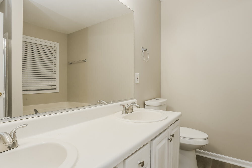 Building Photo - 5980 Tate Dr