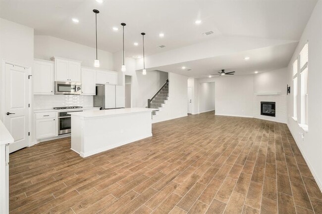 Building Photo - 1228 Calendula Trl